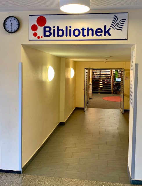 Eingangsbereich der Bibliothek